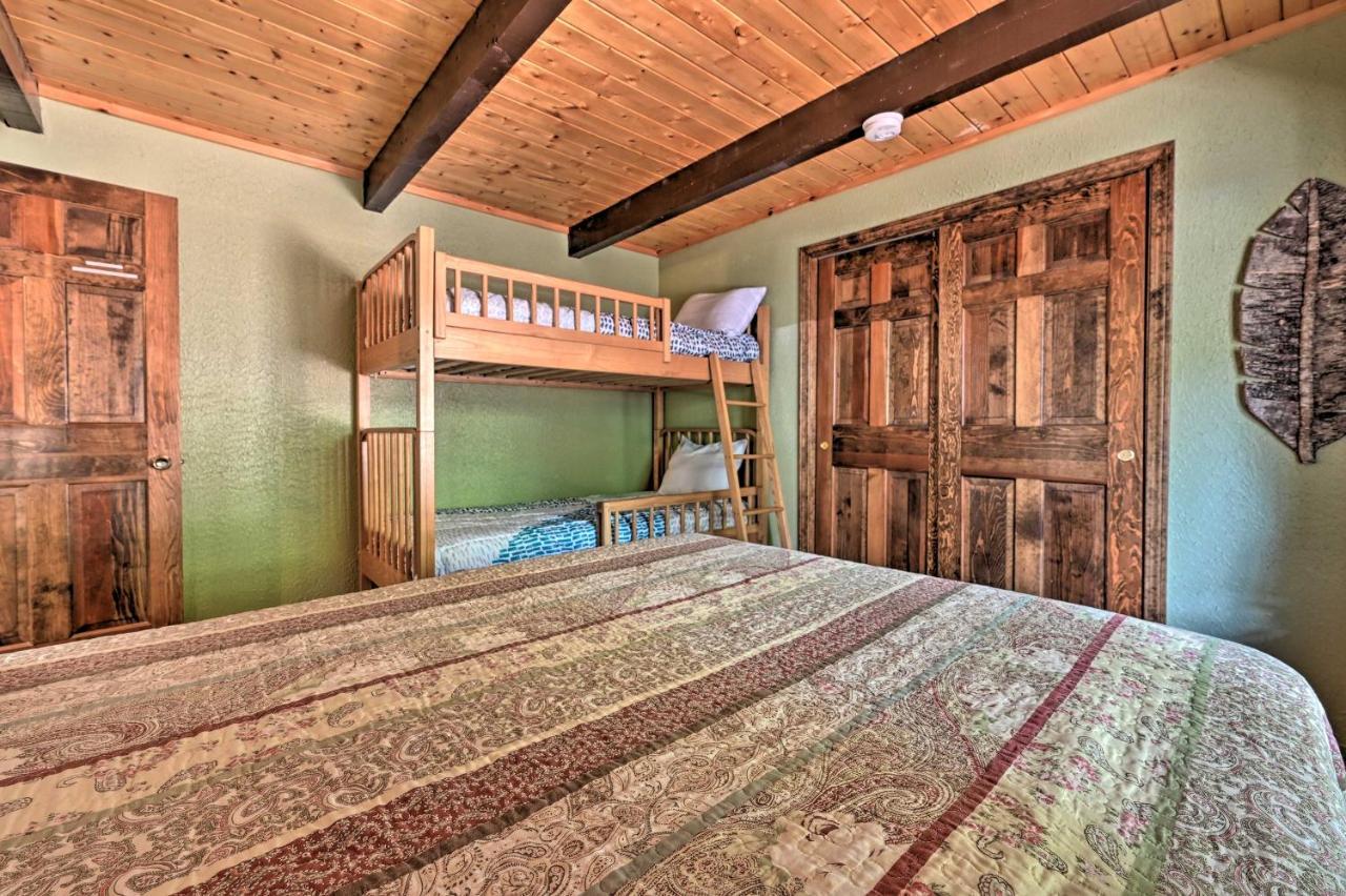 Swiss-Style Chalet With Fireplace - Near Story Land! Bartlett Bagian luar foto