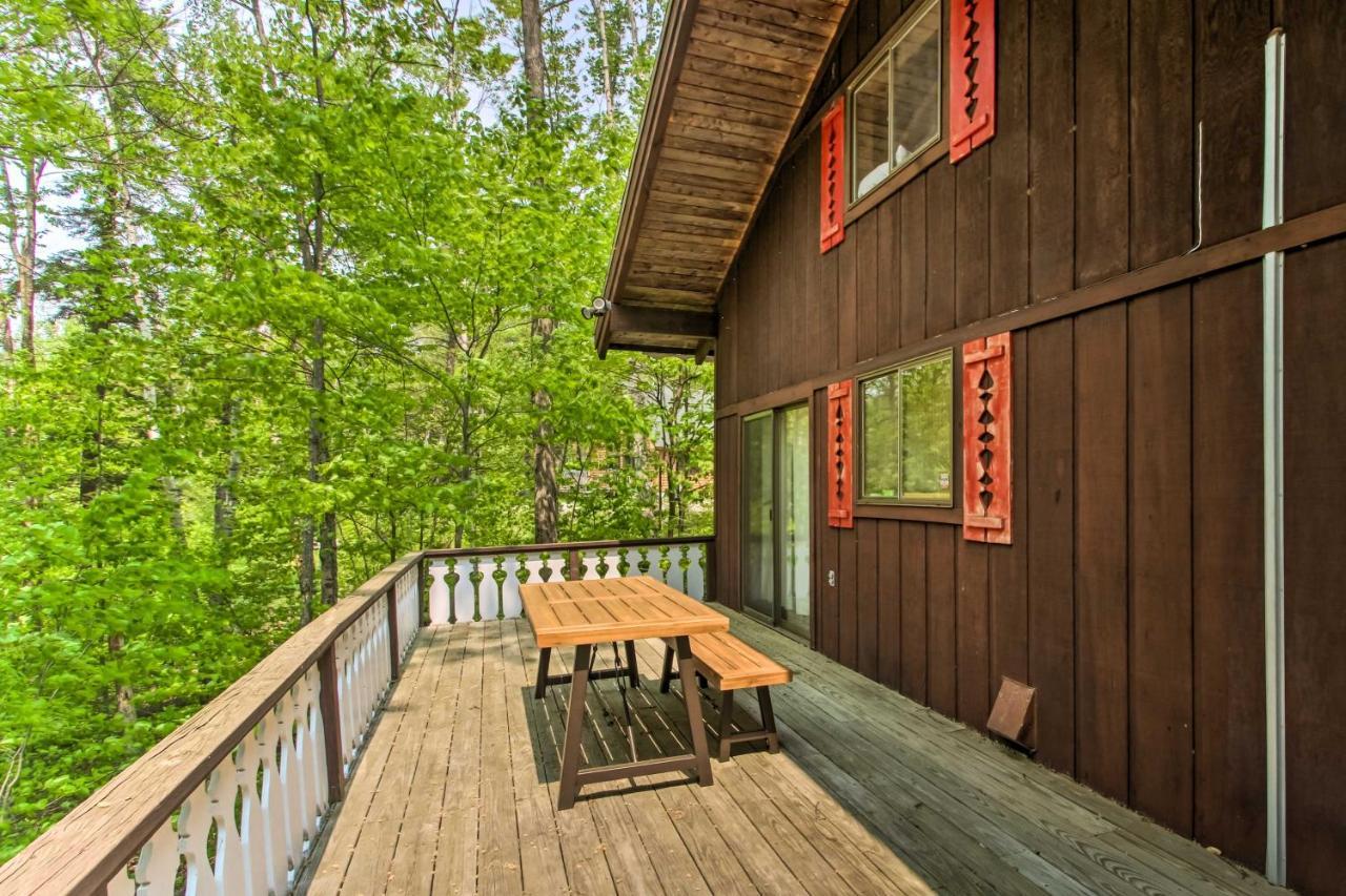 Swiss-Style Chalet With Fireplace - Near Story Land! Bartlett Bagian luar foto
