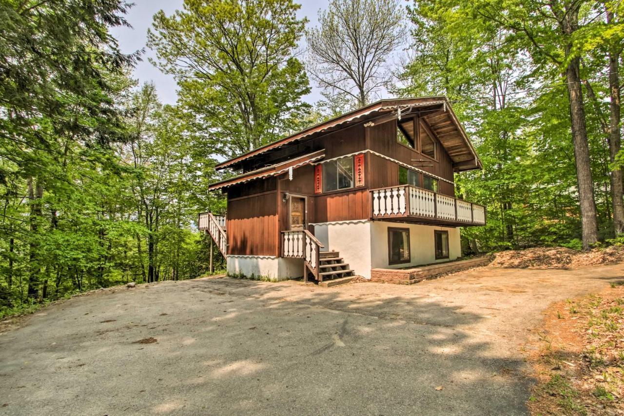 Swiss-Style Chalet With Fireplace - Near Story Land! Bartlett Bagian luar foto