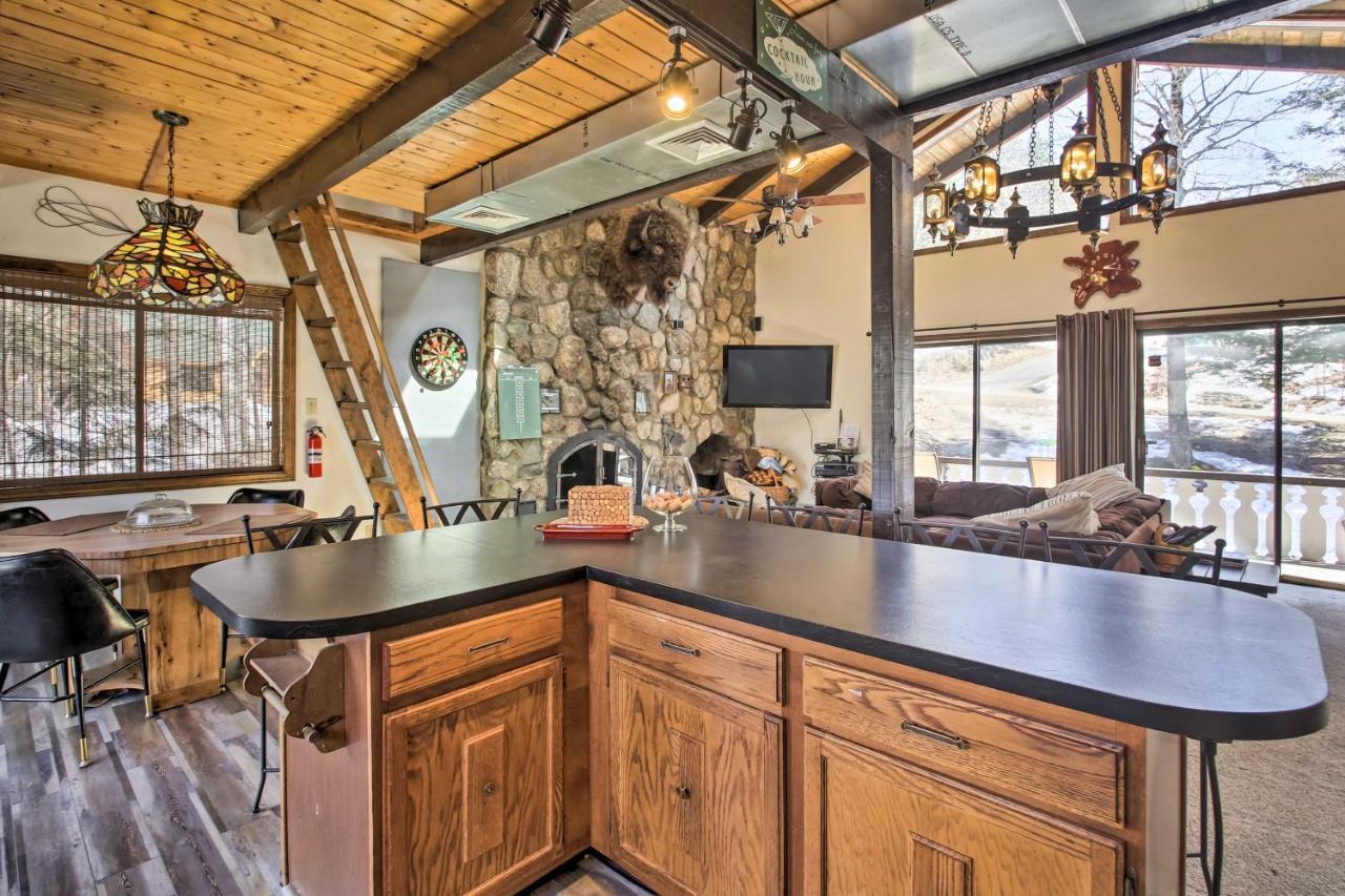 Swiss-Style Chalet With Fireplace - Near Story Land! Bartlett Bagian luar foto